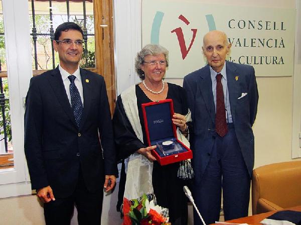 Medalla CVC para Pilar Roig